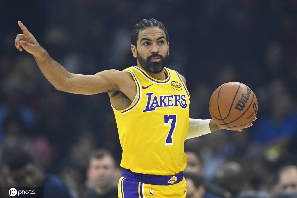 汇总：湖人用文森特+次轮签得到肯纳德 绿军成功避税